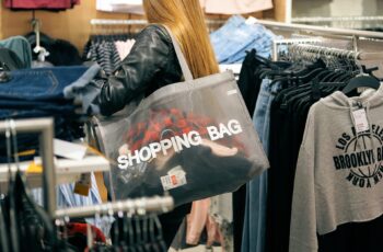 Revenge Shopping: O Que É e Será Que Irá Reaquecer a Moda Pós-Pandemia?